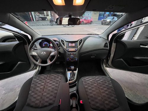 Imagem 10 de 15 de Hyundai Hb20 1.6 Comfort Plus 16v Flex 4p Automático