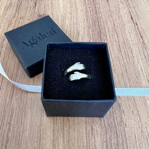 Imagen 8 de 10 de Anillo De Plata Ley 925 Abrazo Manitas Mujer Agalea