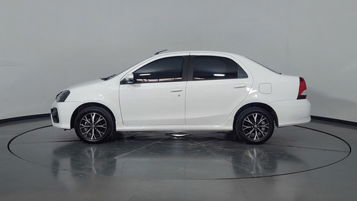 Toyota Etios 1.5 XLS PACK AUTO