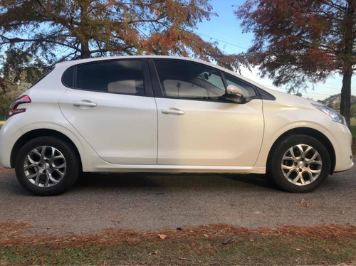 Peugeot 208 1.6 Allure 2015