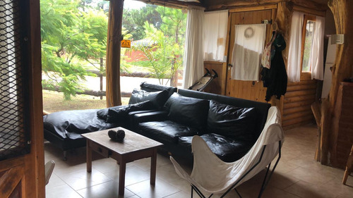 Casa En Venta - 2 Dormitorios 1 Baño - Cochera - 1.013mts2 - Nueva Atlantis
