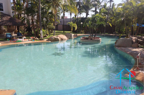 Cad Son Vida Petén Ph C8. Terraza Con Vista A Los Jardines Y Albercas