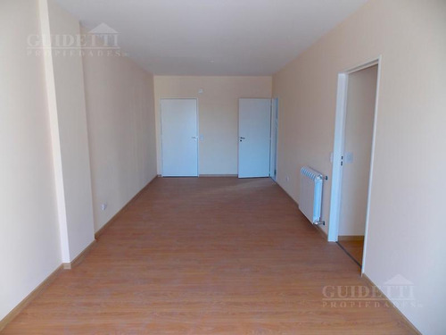 Semipiso A Estrenar 4 Ambientes 110m2 Balcon Aterrazado - Flores