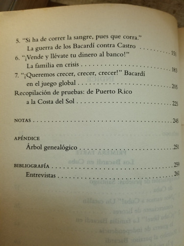 A7 Los Bacardi Una Familia El Ron Y La Revolución Cubana (Usado)