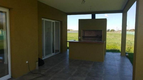 Imagen 6 de 9 de Casa A Estrenar En Castaños!!