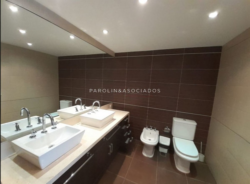 Imagen 4 de 17 de Apartamento En Torre Imperiale De 2 Dormitorios. Alquiler Y Alquiler. Punta Del Este.