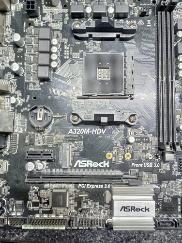 Asrock A320m-hdv Am4 Ddr4 Bios F1 Ryzen 1000/2000 Negro (Usado)