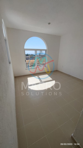 Casa En Venta Fracc. Tehuicil Con Jardín Amplio Y Alberca Escriturada
