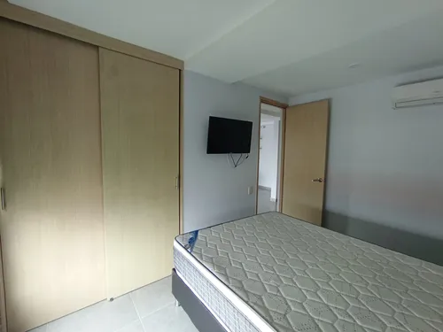 Arriendo Apartaestudio En Laureles
