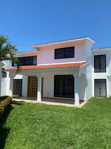 Imagen 8 de 9 de Casa - Fraccionamiento Bosques De Villahermosa