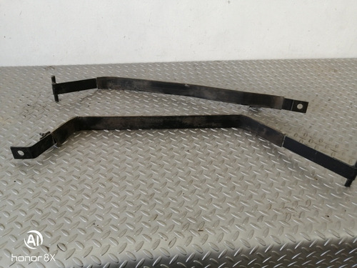 Par Cinchos Tanque Gas C/d Mitsubishi Lancer Aut 2.0 08/16 (Usado)