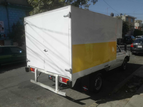 Imagen 4 de 15 de Nissan Np300 2011 2.5 Tdi Chasis Ac 4x2 Disel Caja Seca