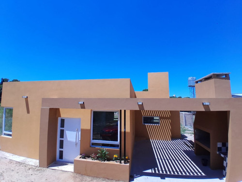 Vendo Casa (amoblada) Metros Del Rio Y Guardería De Lancha. (plano Y Escritura) 3 Meses.