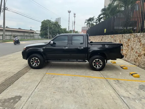 Mazda BT-50 2.2 B22c29 Delantera