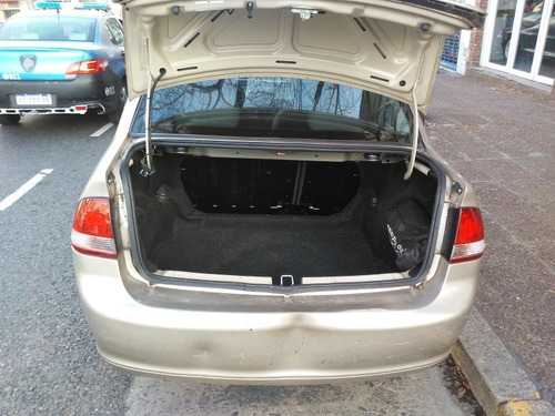 Chevrolet Corsa 2014 Classic Ls 1.4 Nafta Dorado