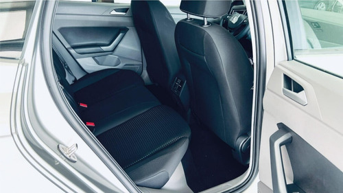 Imagen 10 de 12 de Volkswagen Polo Comfortline Mt