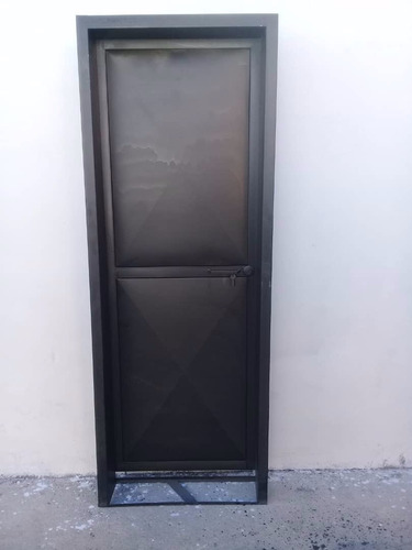 Imagen 6 de 10 de Puerta Doble Panela Marco De Lamina Con Cerradura