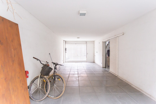Imagen 6 de 30 de Venta Casa 2 Dormitorios, Cochera Doble, Patio, Parrillero Y Terraza. Excelente Estado.