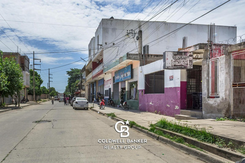 Edificio Comercial En Orán