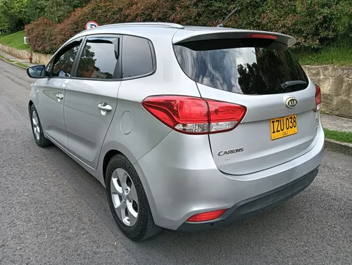 Kia Carens 2.0 Suv Ex