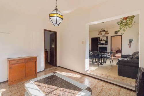 Venta Casa 4 Dormitorios Solymar