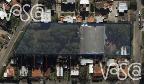Terreno Con Amplio Galpón, Para Depósito O Proyecto Edilicio