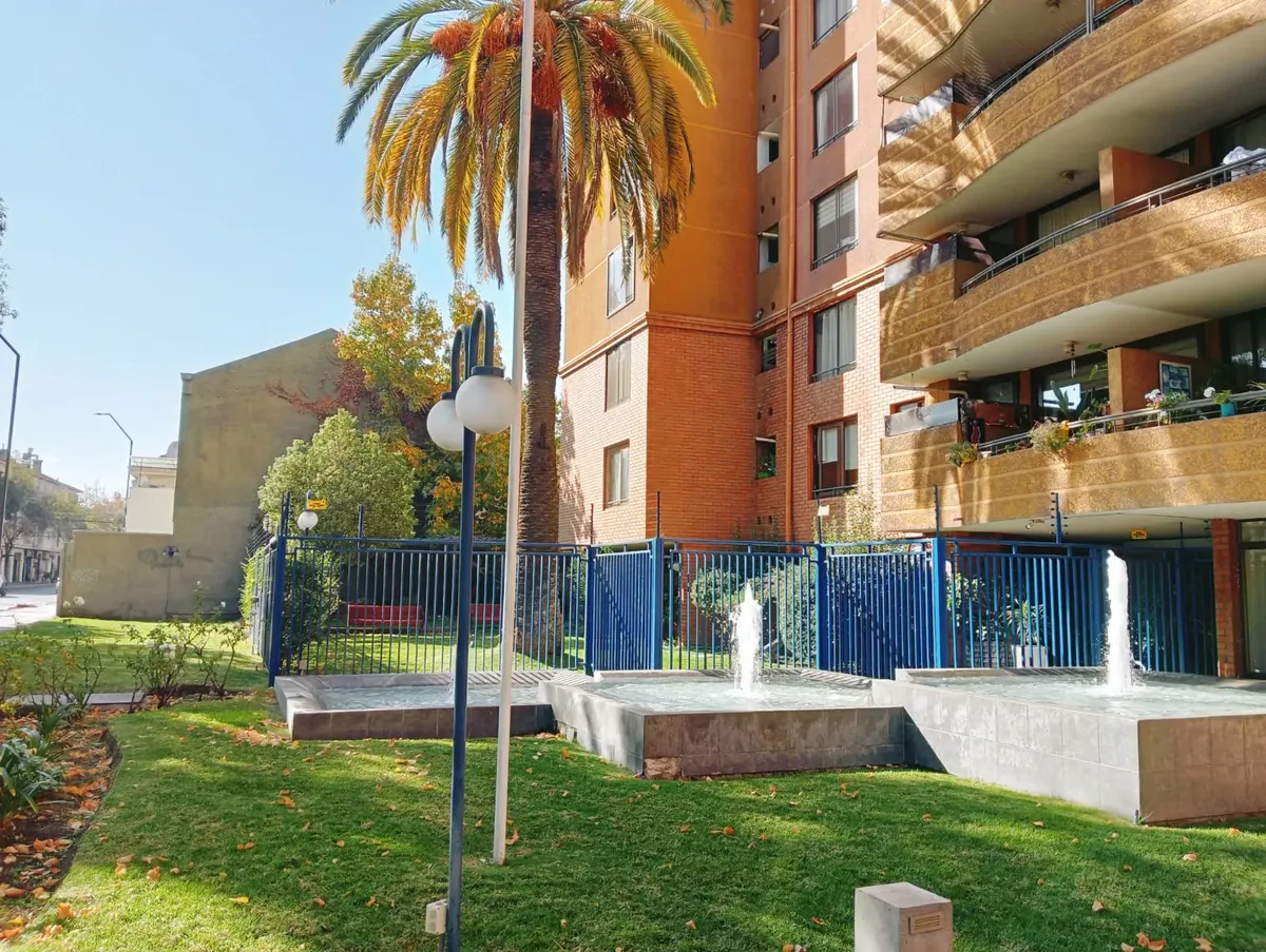Imagen 1 de 7 de Departamento Amplio En Providencia
