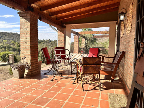 Casa En Venta En La Serranita 3 Dorm, Vista A Las Sierras!