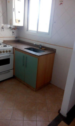Imagen 5 de 10 de Departamento - S.fer.-vias/libert.