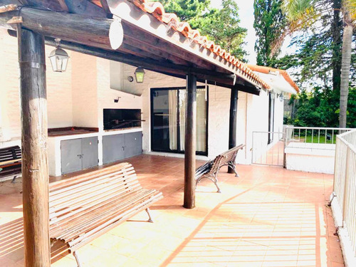 Casa Próx Colegio Lamennais