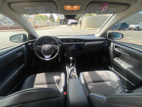 Imagen 5 de 8 de Toyota Corolla