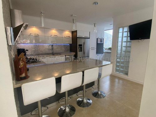 Imagen 10 de 30 de Espectacular Casa Totalmente Remodelada Los Naranjos Del Cafetal Anais 22-7139