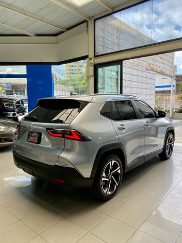 Toyota Yaris Cross 2024