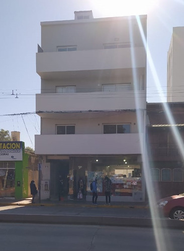 Local Comercial En Av Colon Frente Plaza Jeronimo Del Barco