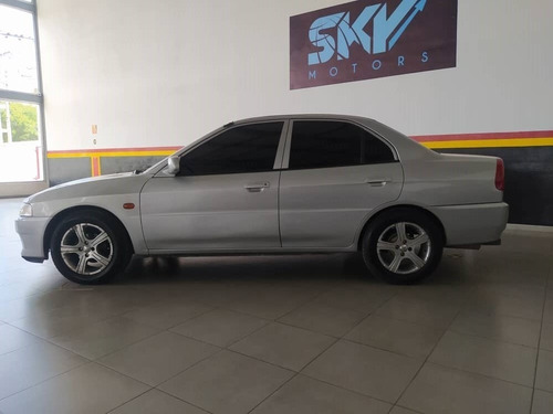 Imagen 3 de 10 de Mitsubishi Signo