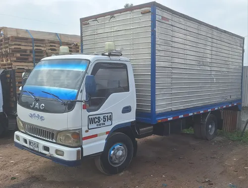 Camion Furgon Jac Modelo 2014