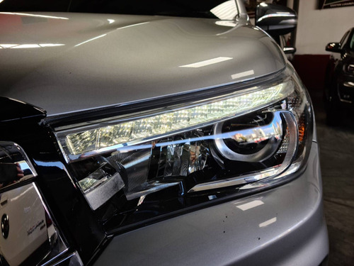 Imagem 4 de 10 de Toyota Hilux 2.8 Srx 4x4 Cd 16v Diesel 4p Automático