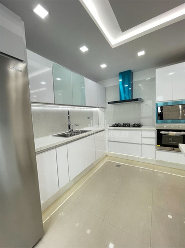 Imagen 5 de 9 de Se Vende Town House En Exclusivo Conjunto