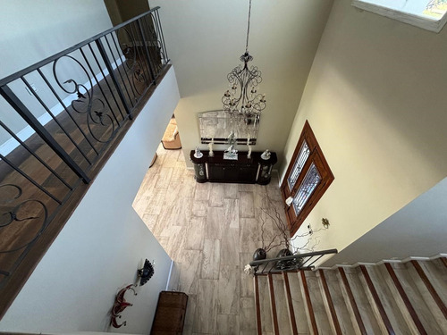 Casa En Venta A La Laguna En El Cantón, Escobar, G.b.a. Zona Norte