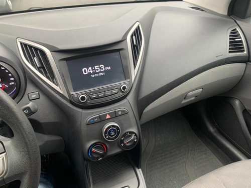 Imagem 5 de 10 de Hyundai Hb20s