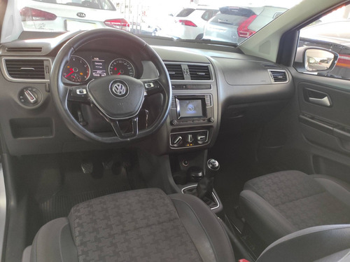 Imagem 9 de 9 de Volkswagen Fox 1.6 Msi Comfortline 8v Flex 4p Manual