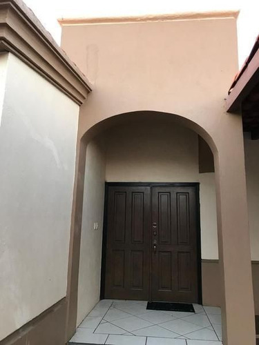 Renta Casa Real Del Montejo Semiamueblada