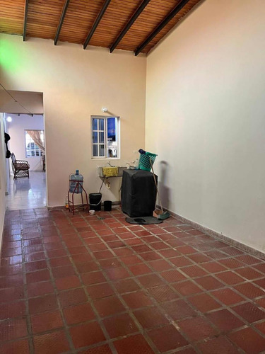 Casa En Venta En Valle De Oro Mr Solo Clientes