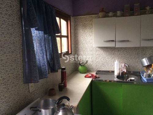 Casa 3 Dormitorios 2 Baños En Barrio La Fortuna- Ref: 1067