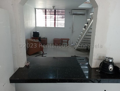 Se Ofrece En Venta Hermoso Y Comodo Townhouse En Bonaventure Country Club Ii Guatire