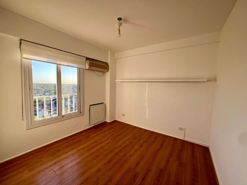 Dpto En Venta 3 Amb En Av. Centenario - Beccar (piso 13)