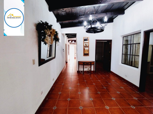 Hermosa Propiedad Integrada Por Dos Lindas Casas Coloniales