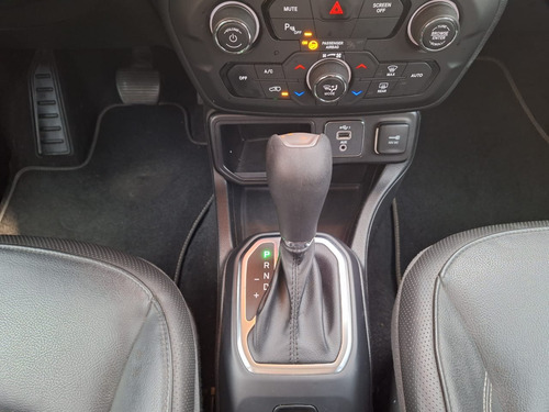 Jeep Renegade 1.8 Latitude 4x2 At