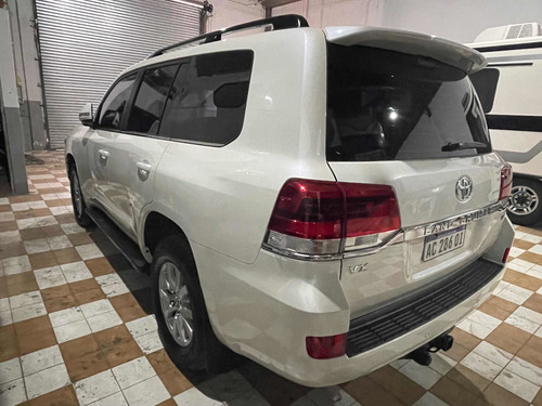 Imagen 6 de 11 de Toyota Land Cruiser 2018 4.5 Td 200
