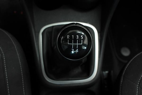 Imagen 3 de 13 de Volkswagen Vento Comfortline Plus L4 1.6l Abs Ba Ac Tm 2020